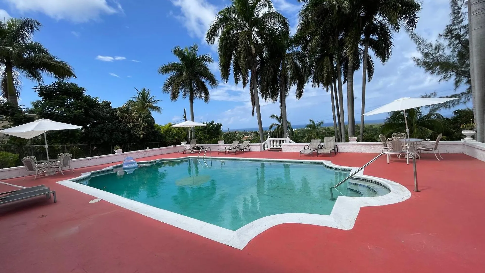 Peaceful Palms Montego Bay Hotel